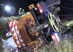 Winterdienst Bei Kahla Verunglueckt 090119 007